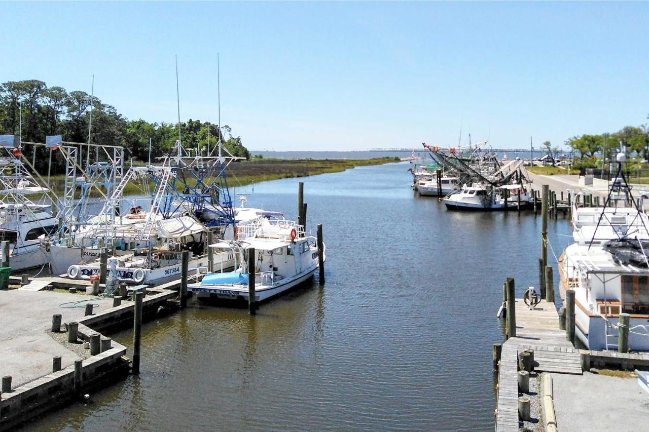 Harbor Oaks Haven Walk To Front Beach And Downtown! Оушен-Спрингс Экстерьер фото